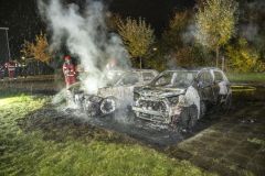 Autos-in-brand-Burgemeester-Wellemanlaan-Appingedam_2935