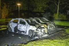 Autos-in-brand-Burgemeester-Wellemanlaan-Appingedam_2951