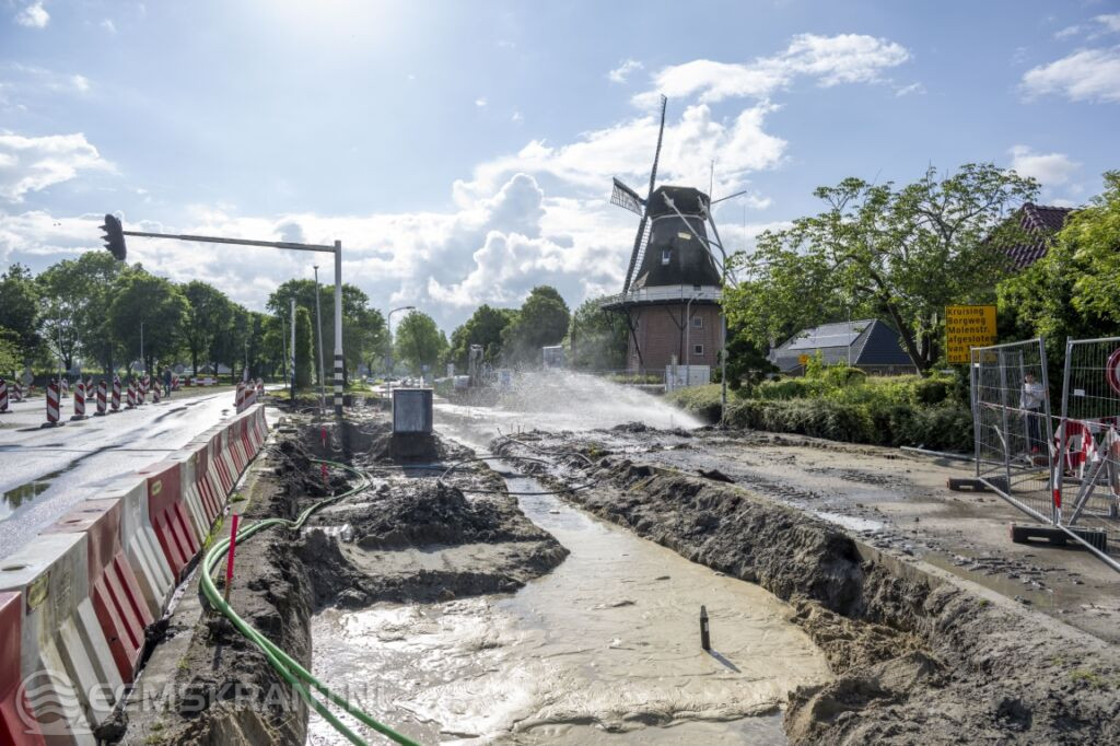 Waterleidingexplosie bij bouwput Farmsum – Eemskrant.nl