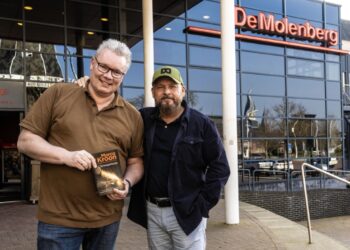 Veteraan Michel Penninga en Marco Kroon bij de Molenberg